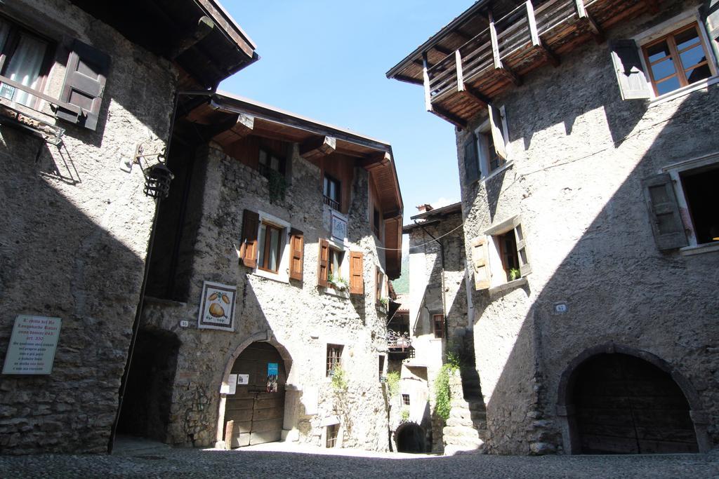 La Piazzetta Di Canale B&B เทนโน ภายนอก รูปภาพ
