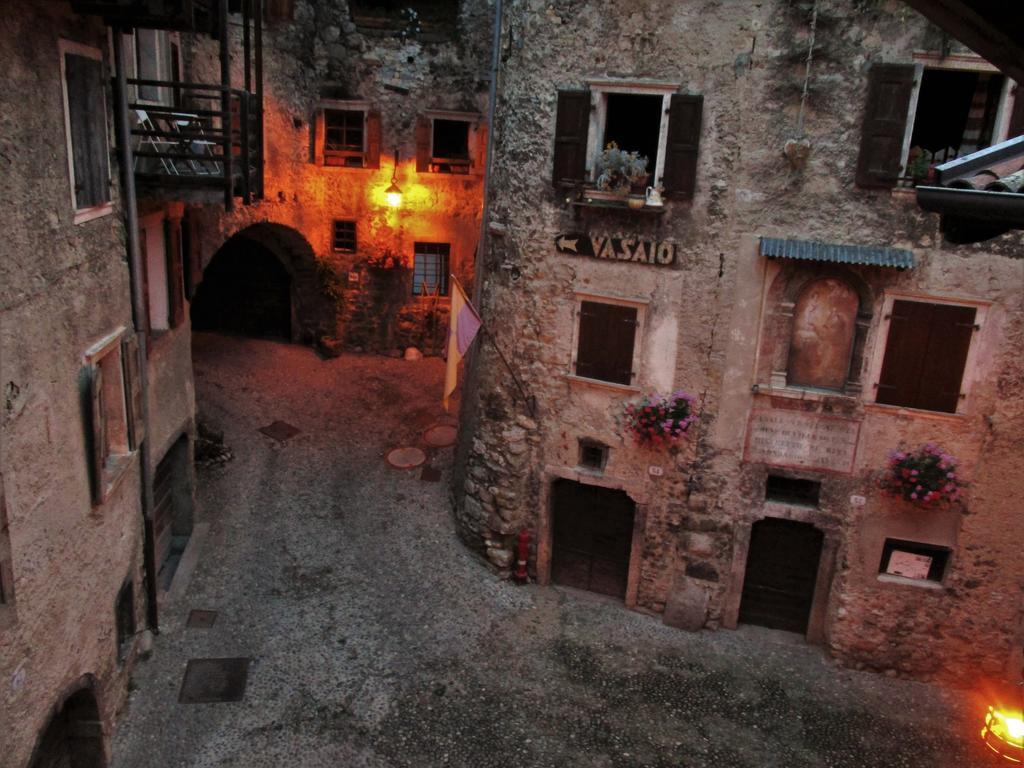 La Piazzetta Di Canale B&B เทนโน ภายนอก รูปภาพ